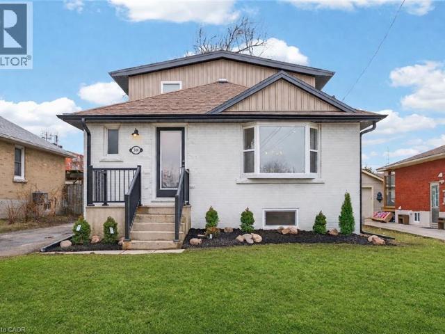 Apartment for rent in Ancaster, Ontario