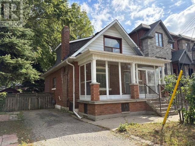 House for rent in Etobicoke—Lakeshore, Toronto