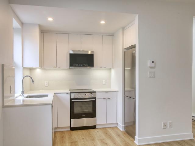 Apartment for rent in St. Leonard's, Quebec