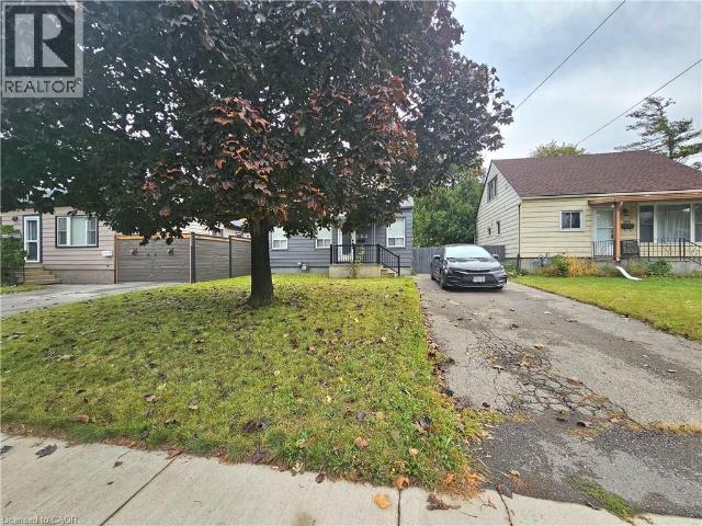 House for rent in Homeside, Hamilton