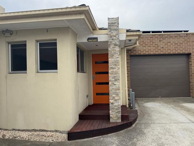 Apartment for rent in Hadfield, Victoria