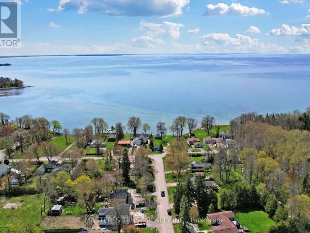 Apartment for rent in Ramara Township, Central Ontario