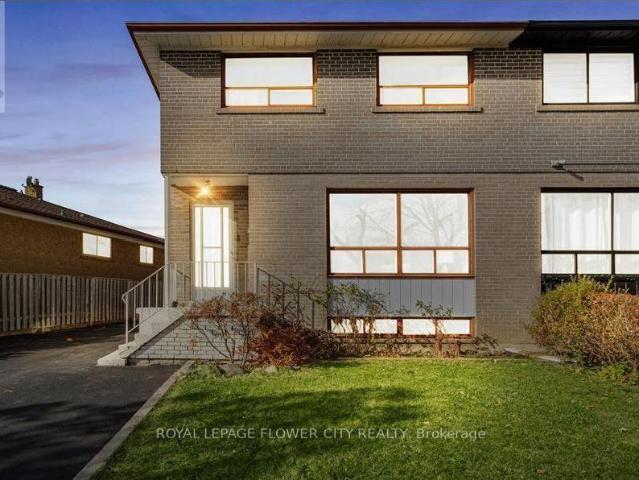 Apartment for rent in Woburn, Ontario