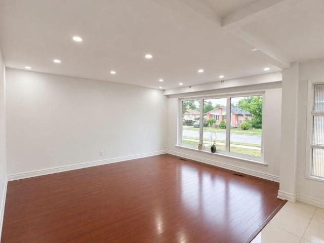 Apartment for rent in Woburn, Ontario