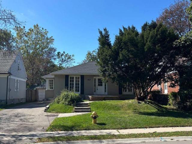 House for rent in Etobicoke—Lakeshore, Toronto