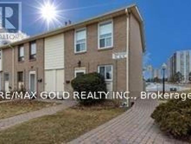 Apartment for rent in Bramalea, Brampton