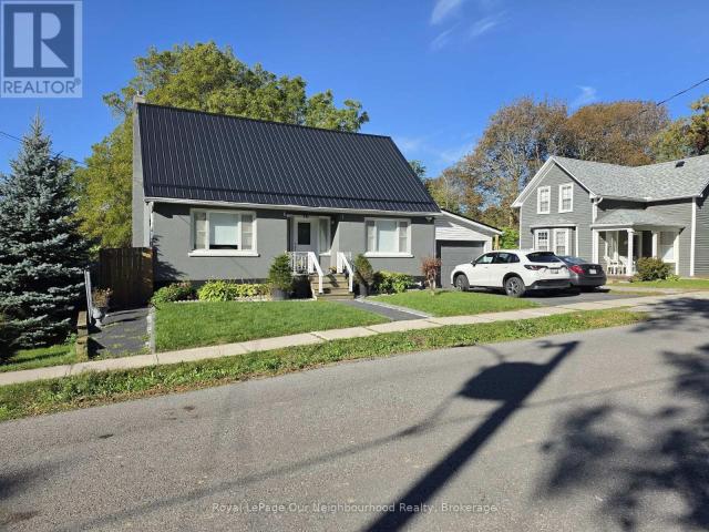 Apartment for rent in Port Hope, Central Ontario