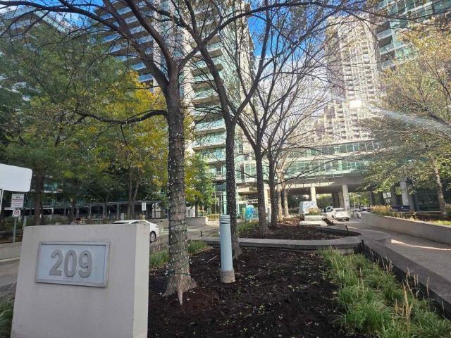 Apartment for rent in Spadina—Fort York, Toronto