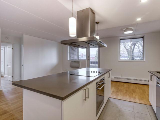 Apartment for rent in Westmount, Montréal (région administrative)