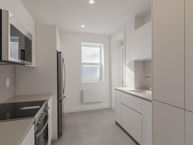 Apartment for rent in St. Leonard's, Quebec