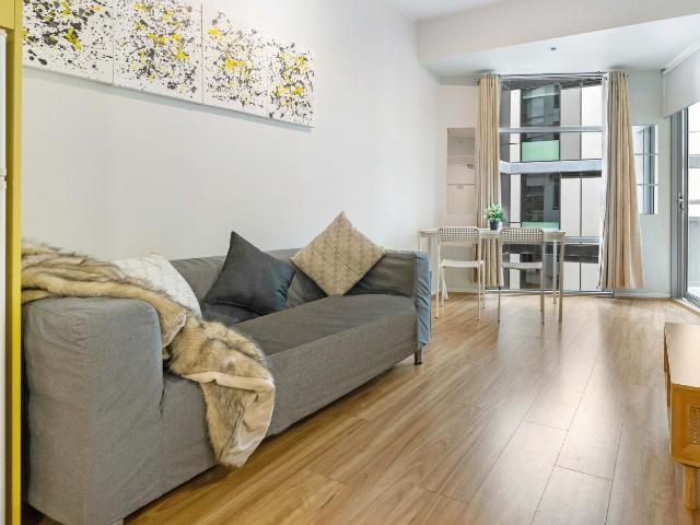 Apartment for rent in Carlton