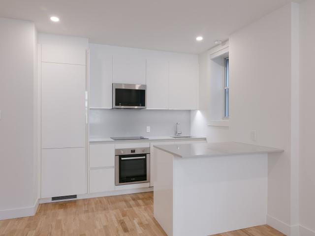 Apartment for rent in St. Leonard's, Quebec