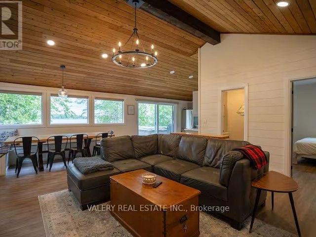 Apartment for rent in Selwyn, Central Ontario