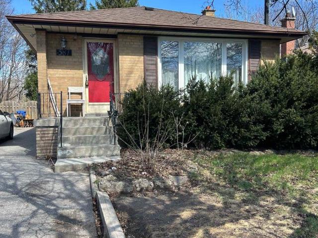 Apartment for rent in Donevan, Oshawa
