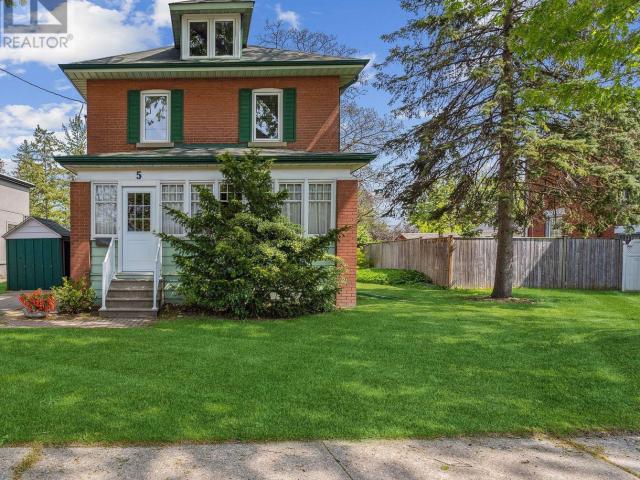 House for rent in Georgina, Ontario