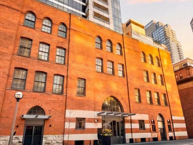 Apartment for rent in Toronto Centre, Toronto