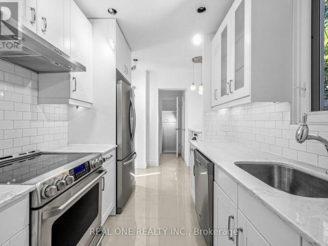 House for rent in Toronto—St. Paul's, Toronto
