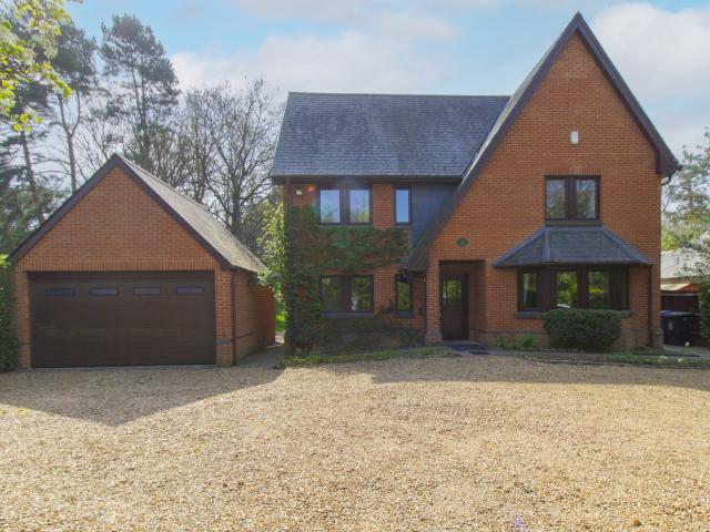 Apartment for rent in Fleet, Hart