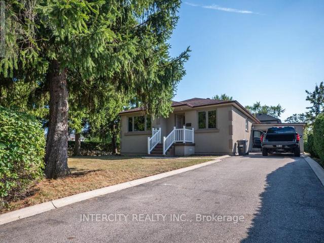 House for rent in Oakville, Ontario