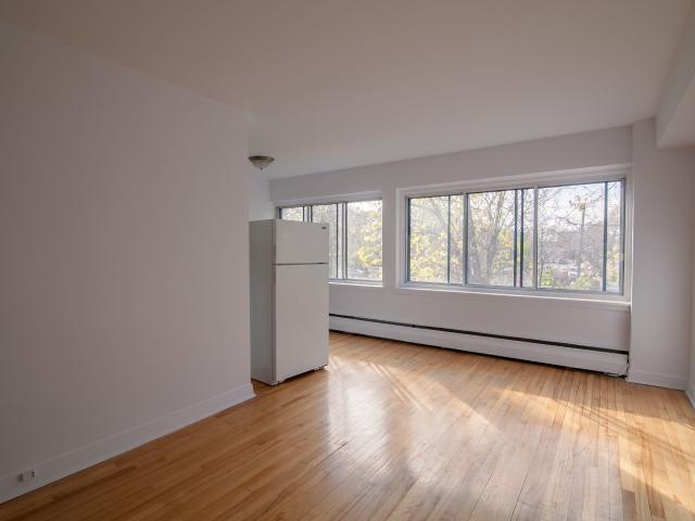 Apartment for rent in Côte-des-Neiges–Notre-Dame-de-Grâce, Montréal