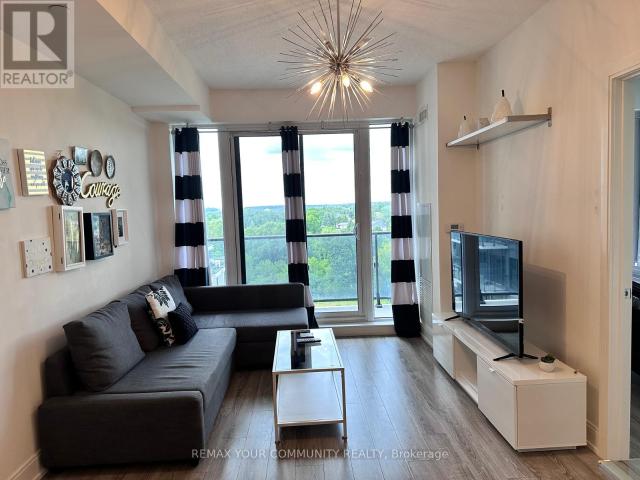 Apartment for rent in Yongehurst, Richmond Hill