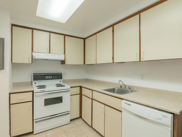 Apartment for rent in St. Leonard's, Quebec