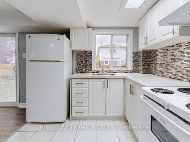 Apartment for rent in Woburn, Ontario