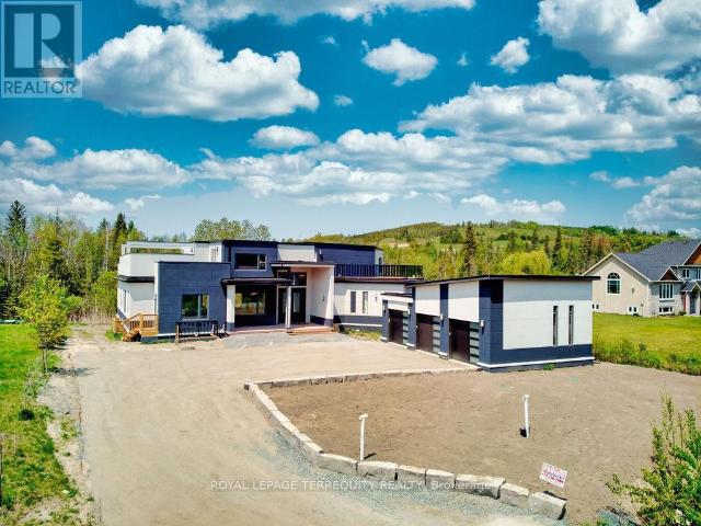 Apartment for rent in Kawartha Lakes, Ontario