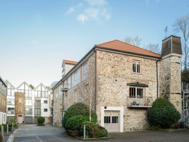 Flat for rent in Perranarworthal, Cornwall