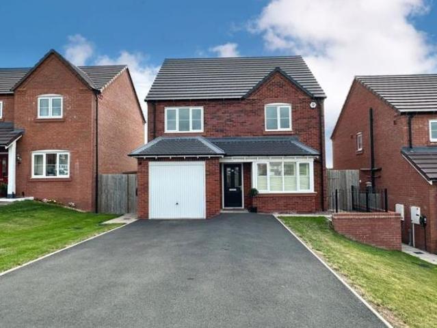 Flat for rent in Great Hanwood, Hanwood Bank