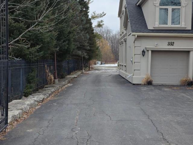 Apartment for rent in Ancaster, Ontario