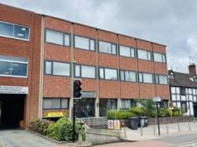Flat for rent in Cherry Orchard, Frankwell