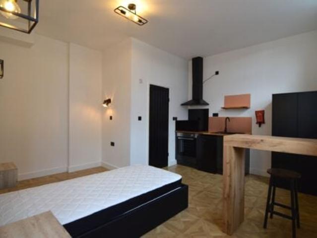 Flat for rent in Chilvers Coton, Camp Hill