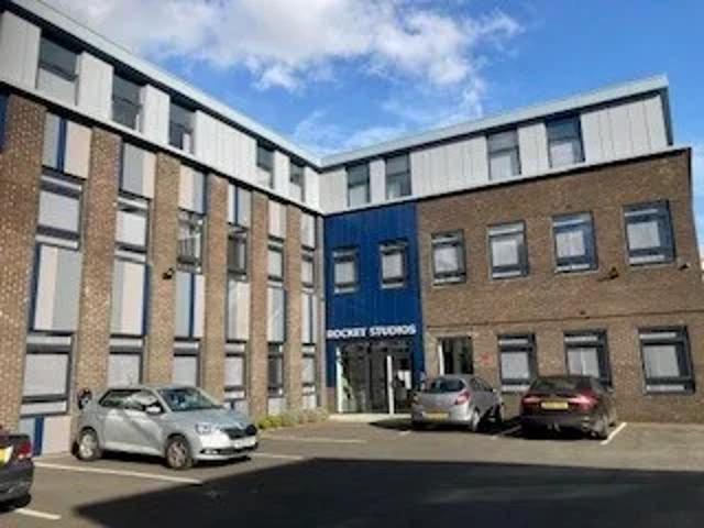 Flat for rent in Belgrave, Old Wharf