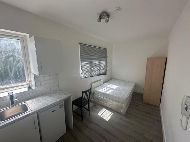 Flat for rent in Streatham, Streatham
