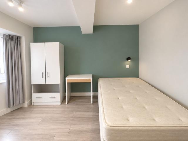 Flat for rent in London Borough of Harrow, Greater London