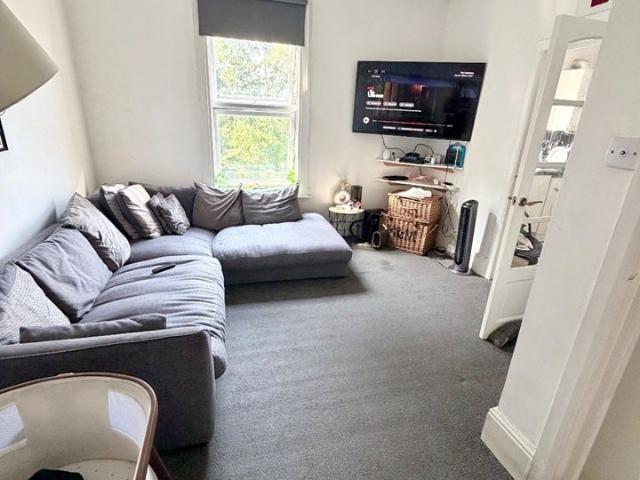 Flat for rent in London Borough of Croydon, Greater London