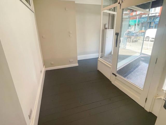 Flat for rent in Colwyn Bay, Wales