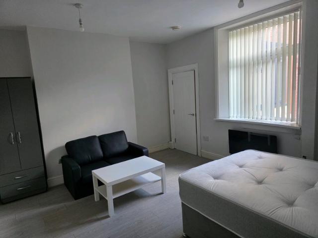 Flat for rent in Royton, Oldham