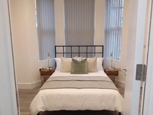 Flat for rent in London Borough of Ealing, Greater London