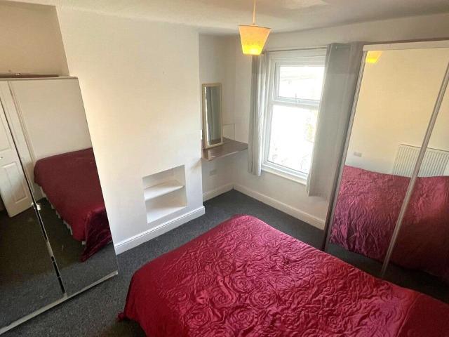 Flat for rent in London Borough of Brent, Greater London