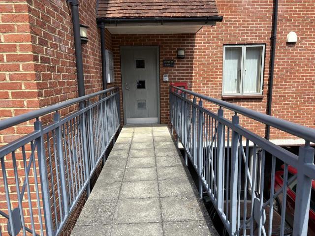 Flat for rent in Canterbury, St. Mildred's