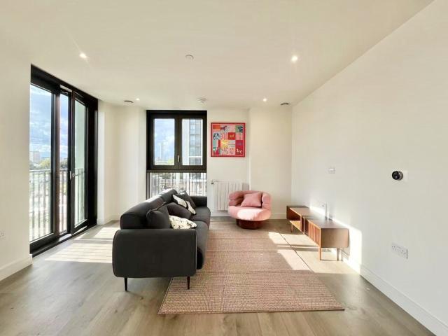 Flat for rent in West Ham, Greater London