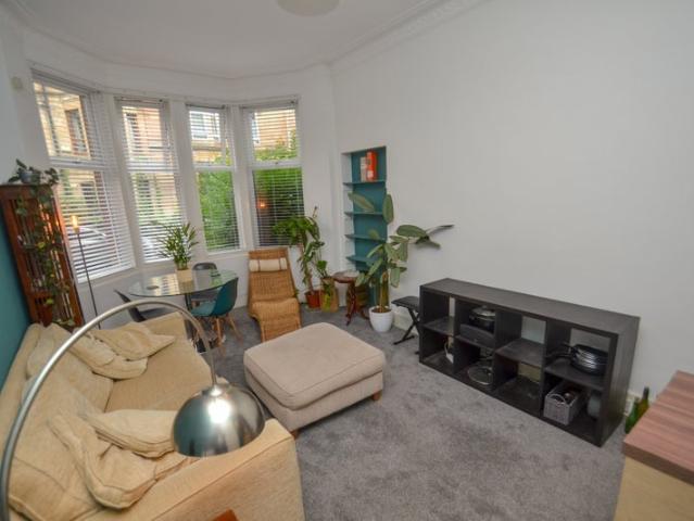Flat for rent in Shawmoss, Glasgow