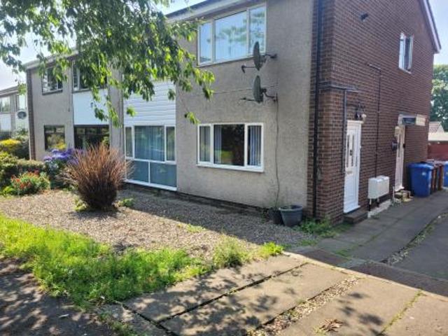 Flat for rent in Antonshill, Scotland