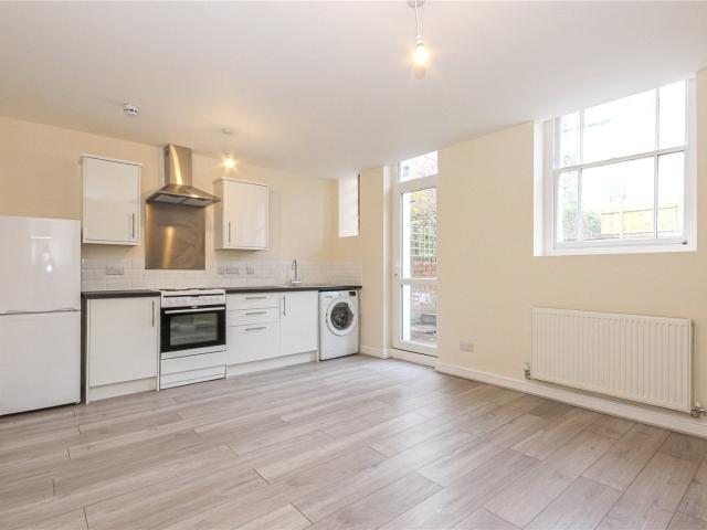 Flat for rent in Feckenham, City Of Bristol