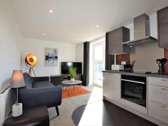 Flat for rent in St Philip's Marsh, Feckenham
