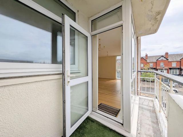 Flat for rent in Meols Cop, Southport