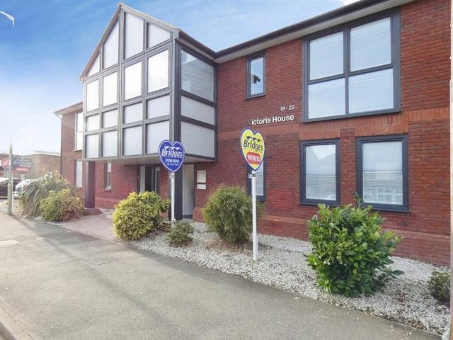 Flat for rent in Edenbrook, Hart