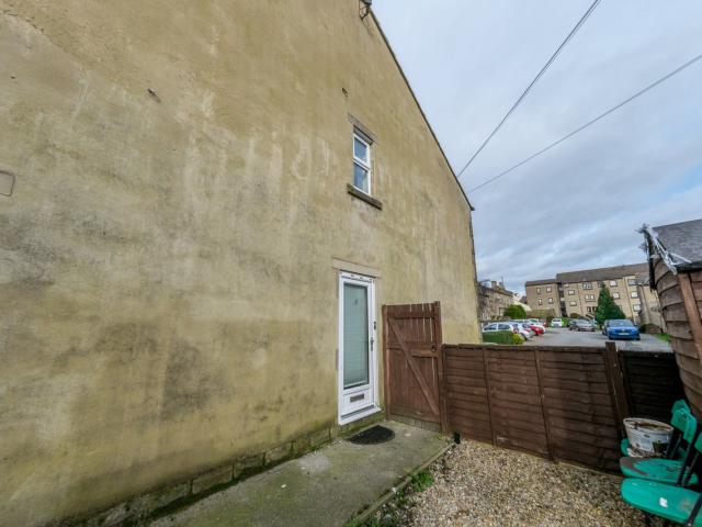 Flat for rent in Fulneck, West Yorkshire